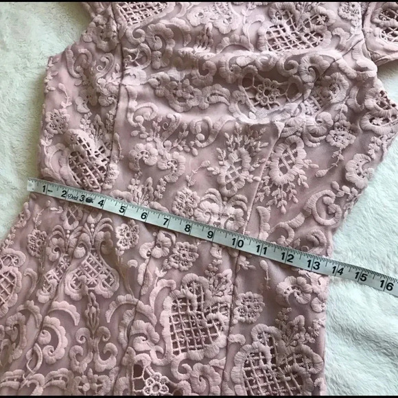 nikibiki pink crochet cup sleeve dress size m - Picture 5 of 16